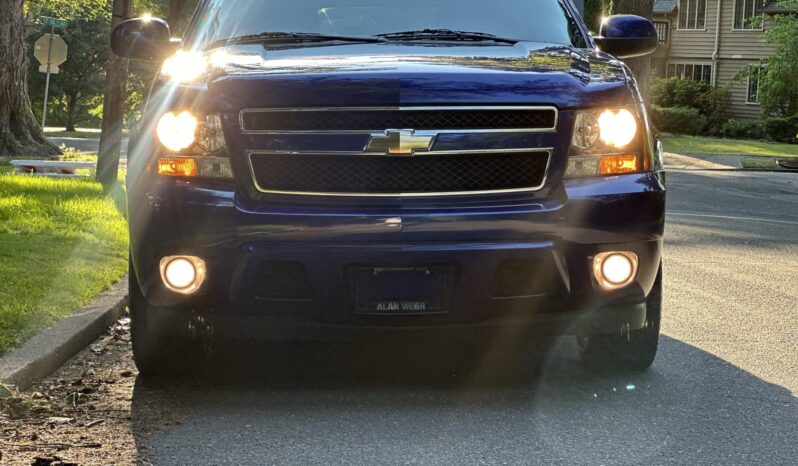 								2010 Chevrolet Tahoe LT 4×4 full									