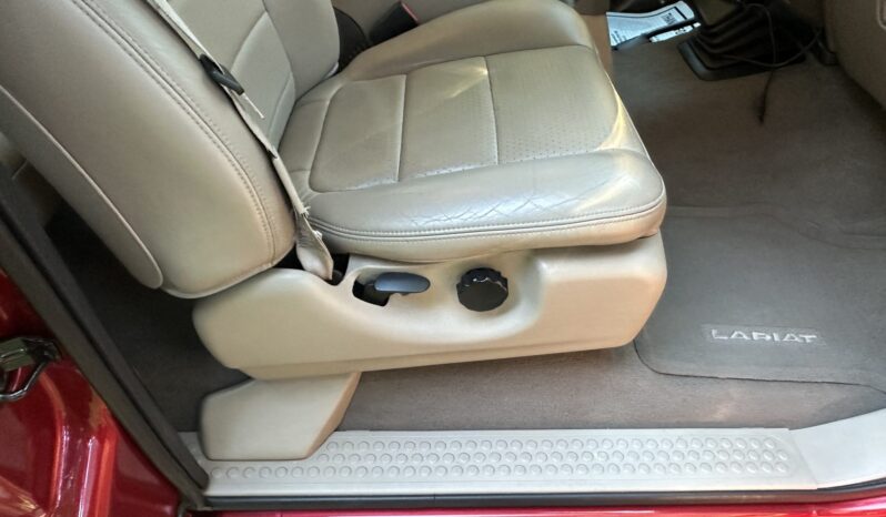 								2002 Ford F-250 Super Duty Lariat SuperCab full									