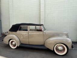 1939 Ford Deluxe Convertible Sedan full