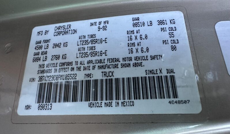 								1993 Dodge Power Ram W250 LE Club Cab Cummins 4×4 full									