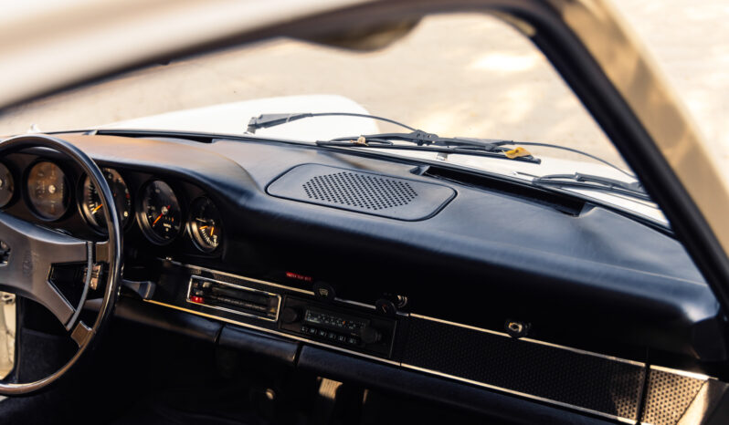 								1972 Porsche 911T Coupe 5-Speed full									