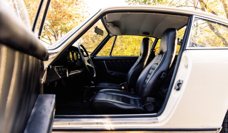 								1972 Porsche 911T Coupe 5-Speed full									