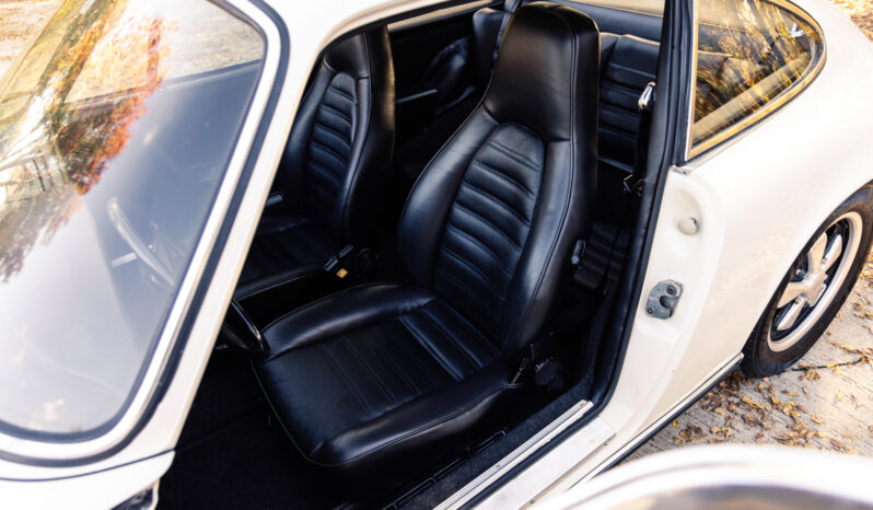 								1972 Porsche 911T Coupe 5-Speed full									