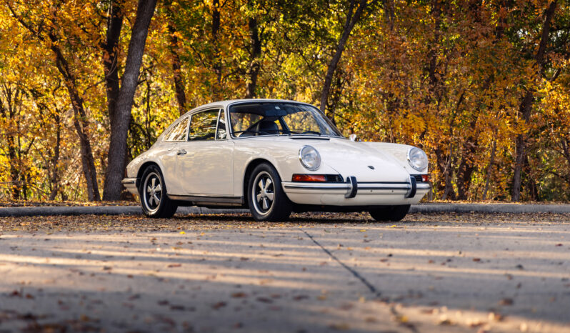 								1972 Porsche 911T Coupe 5-Speed full									