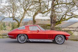 										1966 Chevrolet Corvette Coupe 6-Speed full									