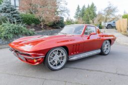 										1966 Chevrolet Corvette Coupe 6-Speed full									
