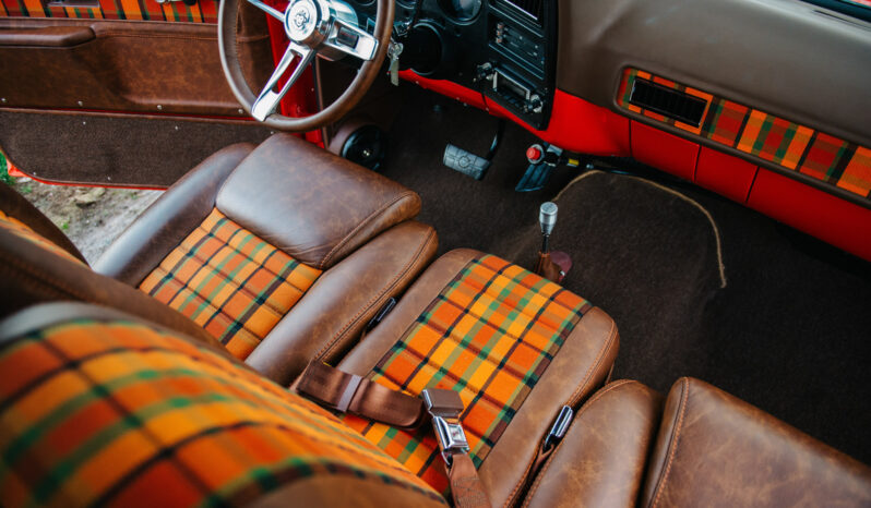 								1975 Chevrolet K20 Suburban 4×4 full									