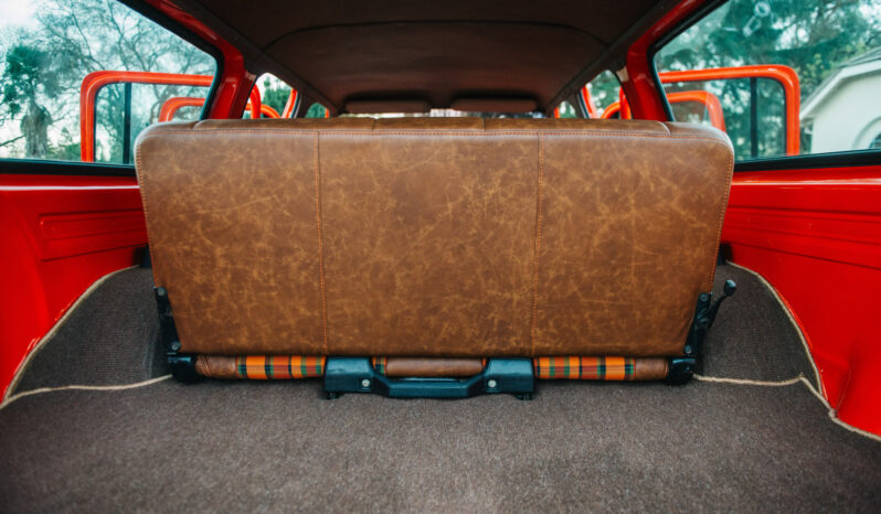 								1975 Chevrolet K20 Suburban 4×4 full									