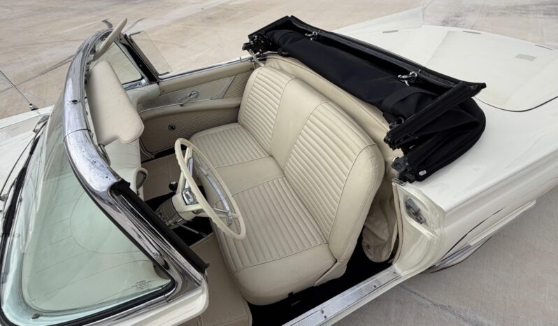 								1957 Ford Thunderbird full									