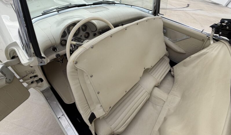 								1957 Ford Thunderbird full									