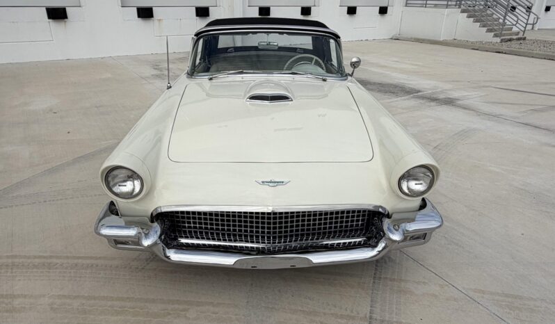 								1957 Ford Thunderbird full									