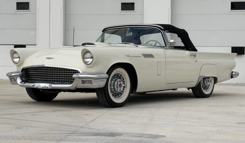 								1957 Ford Thunderbird full									