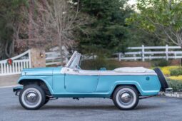 										1967 Jeep Jeepster Convertible V6 full									