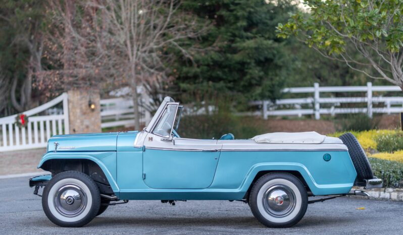 								1967 Jeep Jeepster Convertible V6 full									