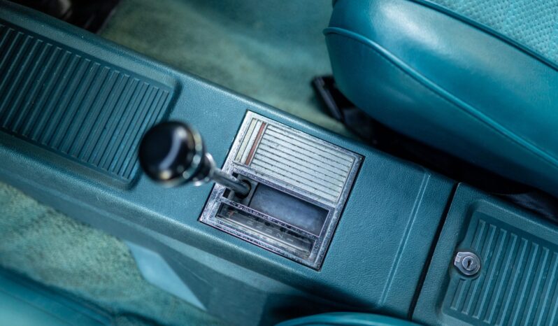 								1967 Jeep Jeepster Convertible V6 full									