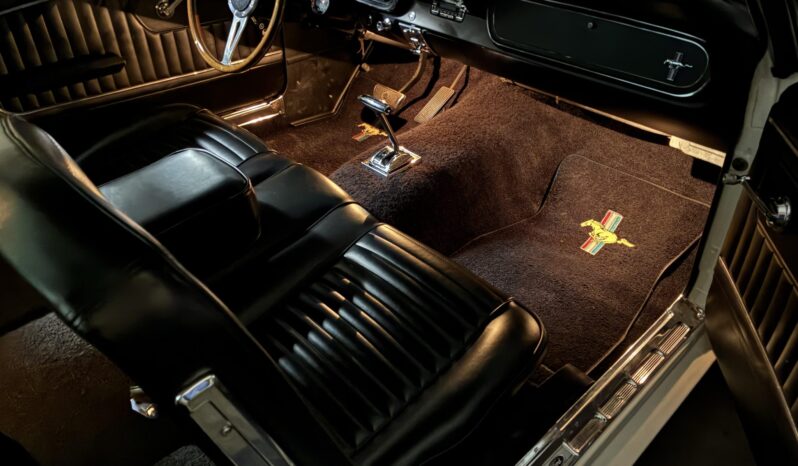 								1965 Ford Mustang Fastback 289 full									