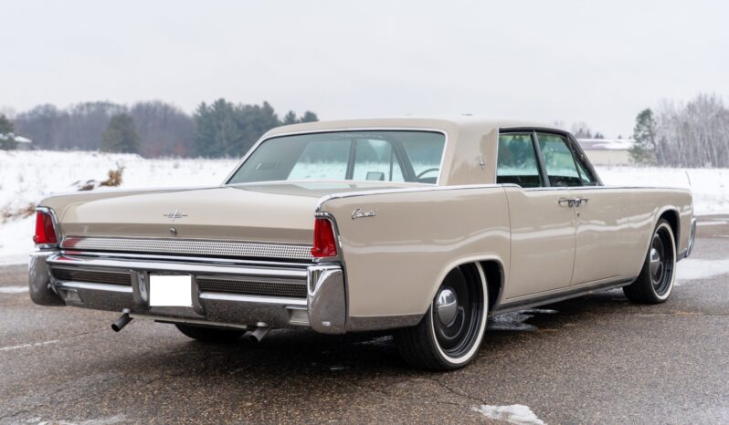 								1964 Lincoln Continental Sedan full									