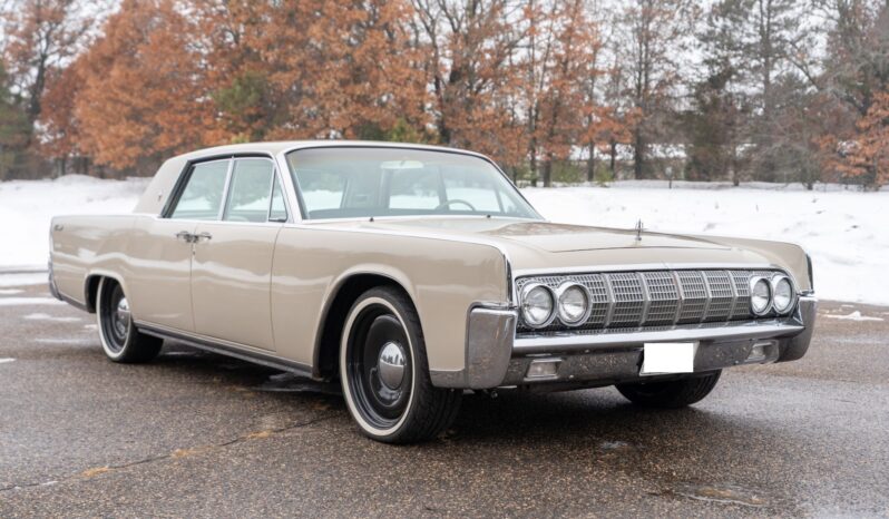 								1964 Lincoln Continental Sedan full									
