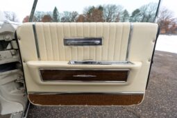										1964 Lincoln Continental Sedan full									
