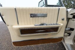										1964 Lincoln Continental Sedan full									