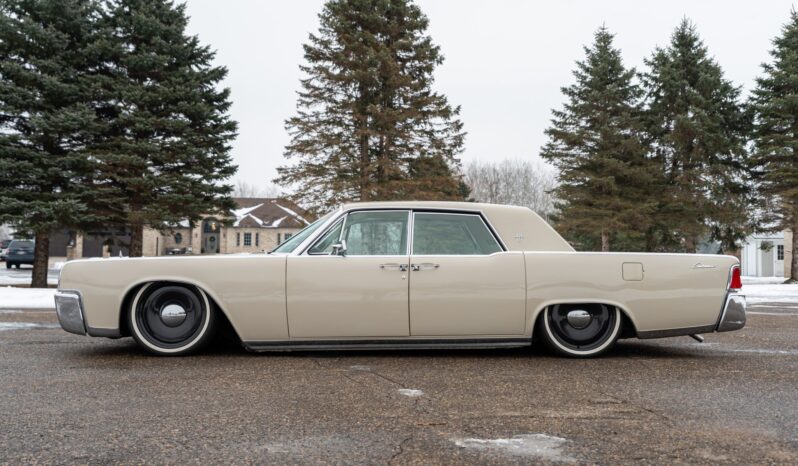 								1964 Lincoln Continental Sedan full									