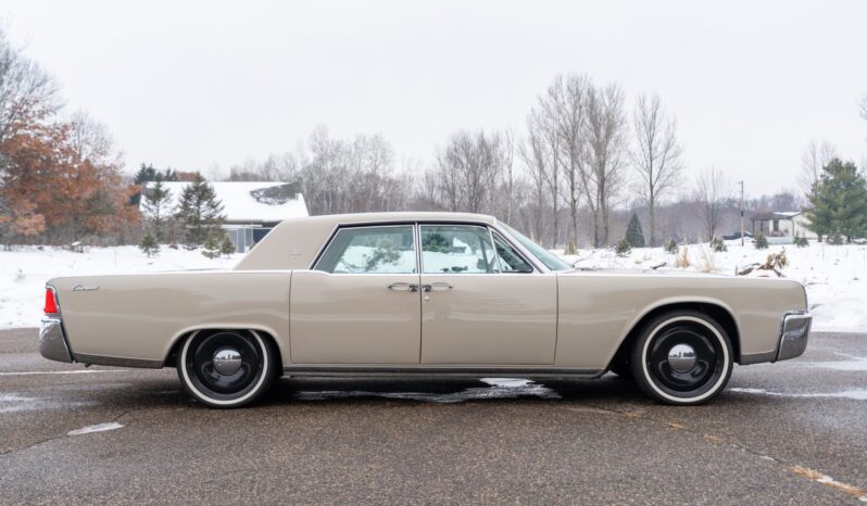 								1964 Lincoln Continental Sedan full									
