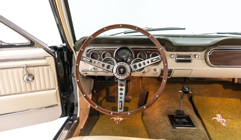 								1965 Ford Mustang Coupe K-Code 4-Speed full									