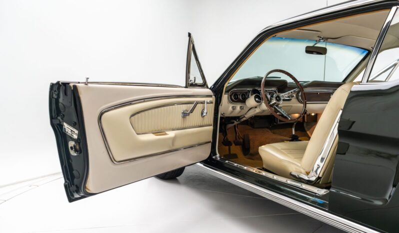 								1965 Ford Mustang Coupe K-Code 4-Speed full									