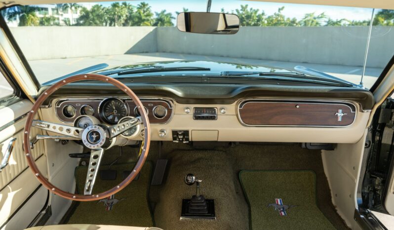 								1965 Ford Mustang Coupe K-Code 4-Speed full									