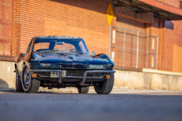 										1963 Chevrolet Corvette Split-Window Coupe full									