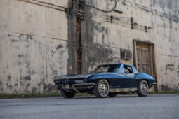 										1963 Chevrolet Corvette Split-Window Coupe full									