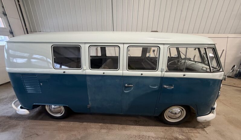								1965 Volkswagen Type 2 11-Window full									