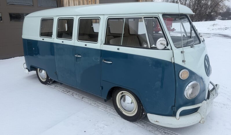 								1965 Volkswagen Type 2 11-Window full									