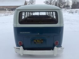 										1965 Volkswagen Type 2 11-Window full									