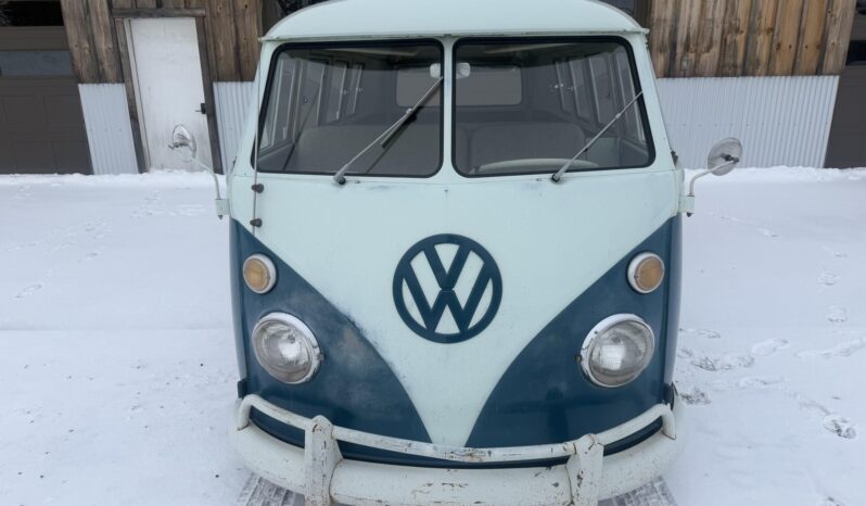 								1965 Volkswagen Type 2 11-Window full									