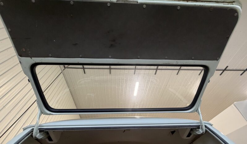 								1965 Volkswagen Type 2 11-Window full									