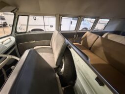 										1965 Volkswagen Type 2 11-Window full									