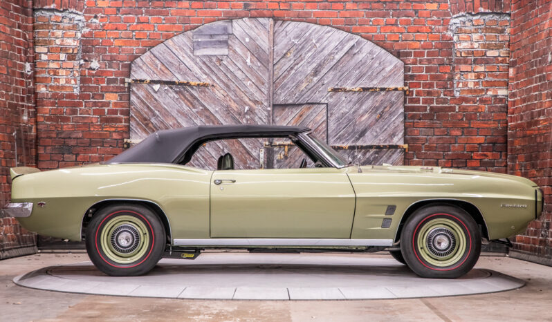 								1969 Pontiac Firebird Convertible 5-Speed full									