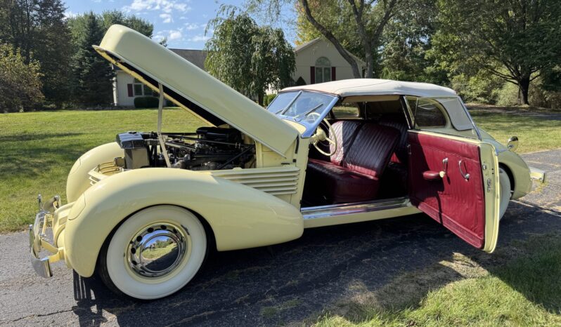								1936 Cord 810 Phaeton full									