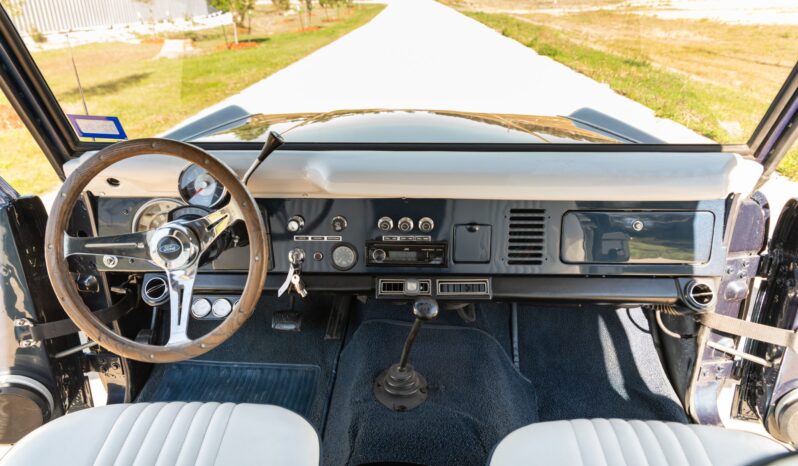 								1974 Ford Bronco 302 full									