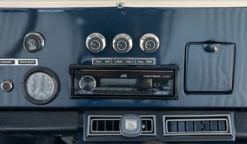 								1974 Ford Bronco 302 full									