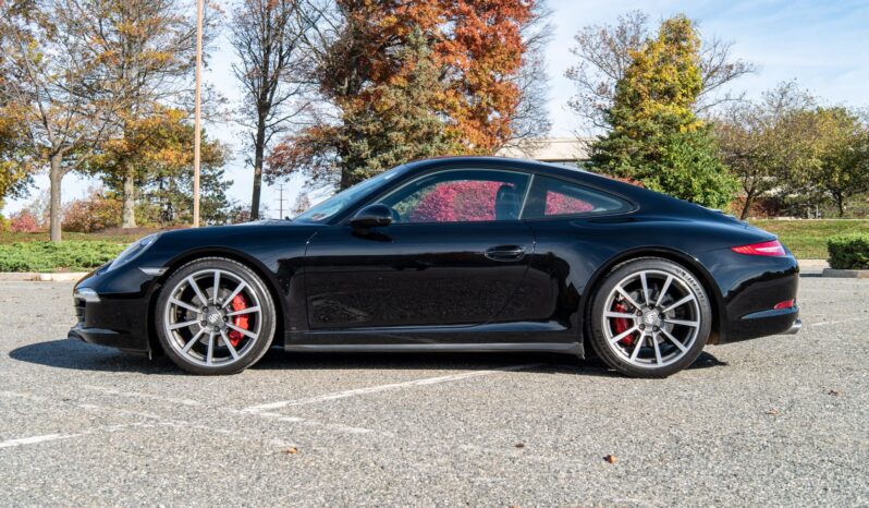 								2013 Porsche 911 Carrera 4S Coupe full									