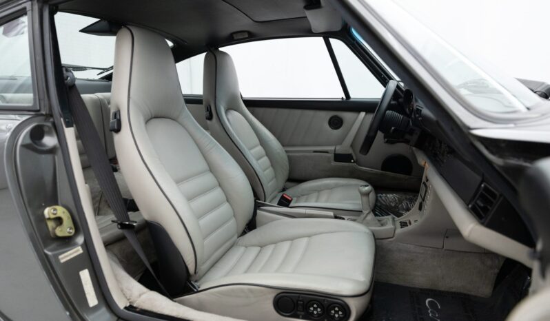 								1989 Porsche 911 Carrera 4 Coupe 5-Speed full									