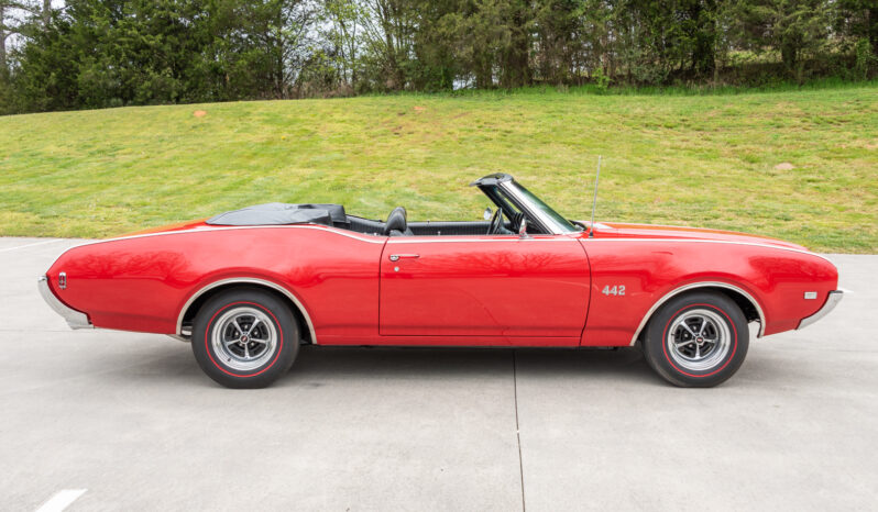 								1969 Oldsmobile 442 Convertible 4-Speed full									