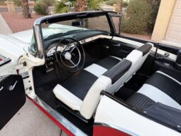 										1957 Ford Fairlane 500 Sunliner full									