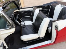 										1957 Ford Fairlane 500 Sunliner full									