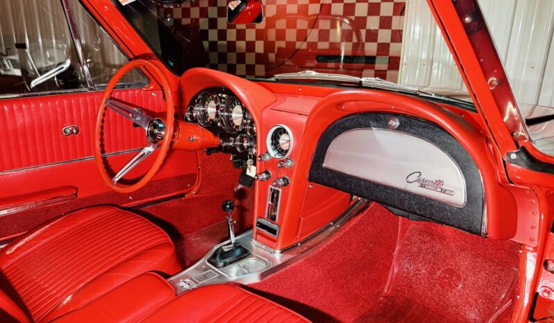 								1963 Chevrolet Corvette Coupe 4-Speed full									