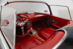 										1959 Chevrolet Corvette 4-Speed full									