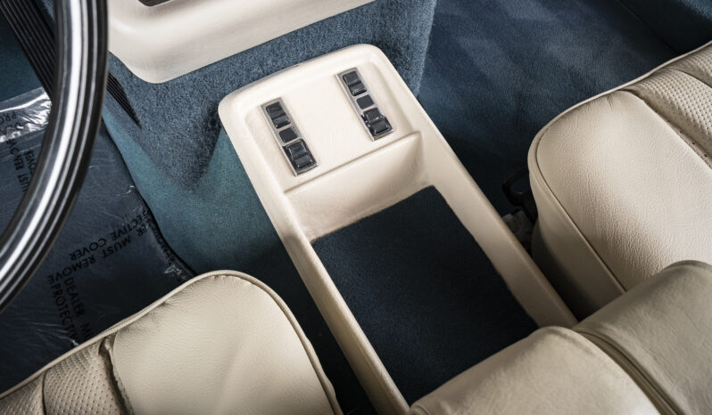 								1971 Mercedes-Benz 280SE 3.5 Coupe full									