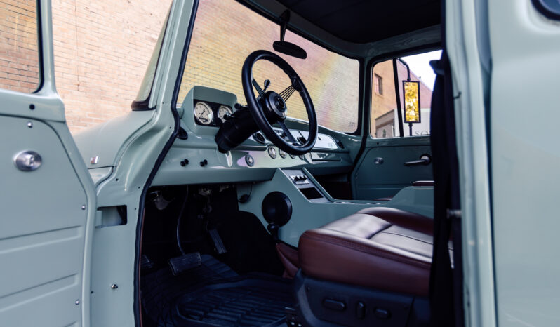 								1963 International Harvester Travelette full									